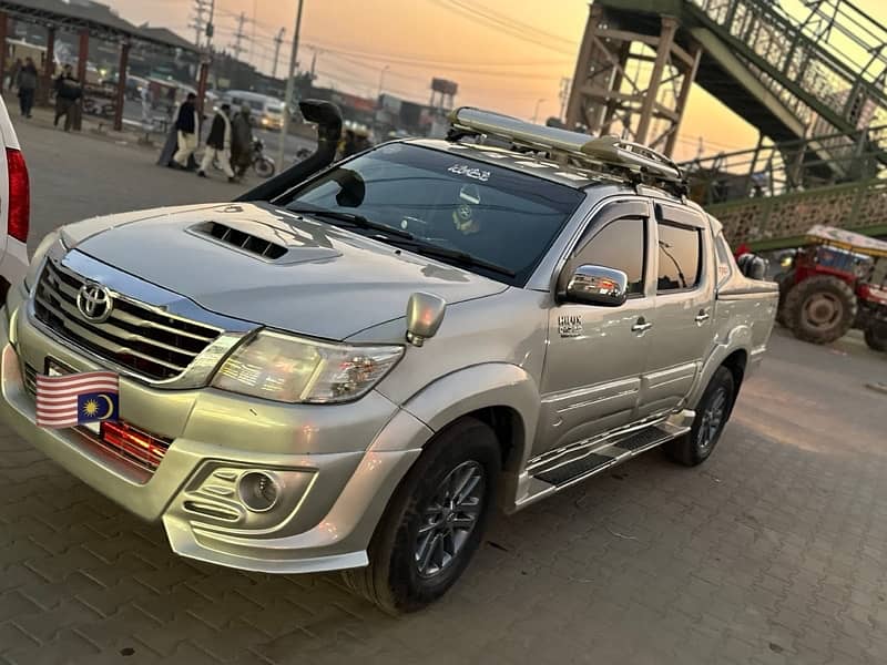 Toyota Hilux 2007 1