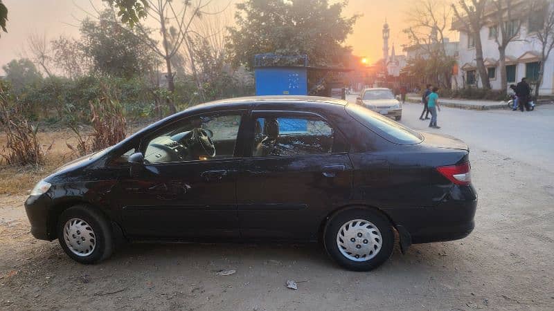 Honda City IDSI 2005 urgent need to sale 2