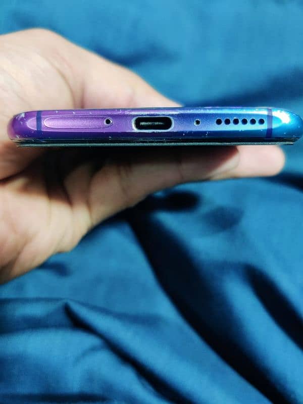 oppo R17 Pro 8/128 Qualcomm Snapdragon 710 1