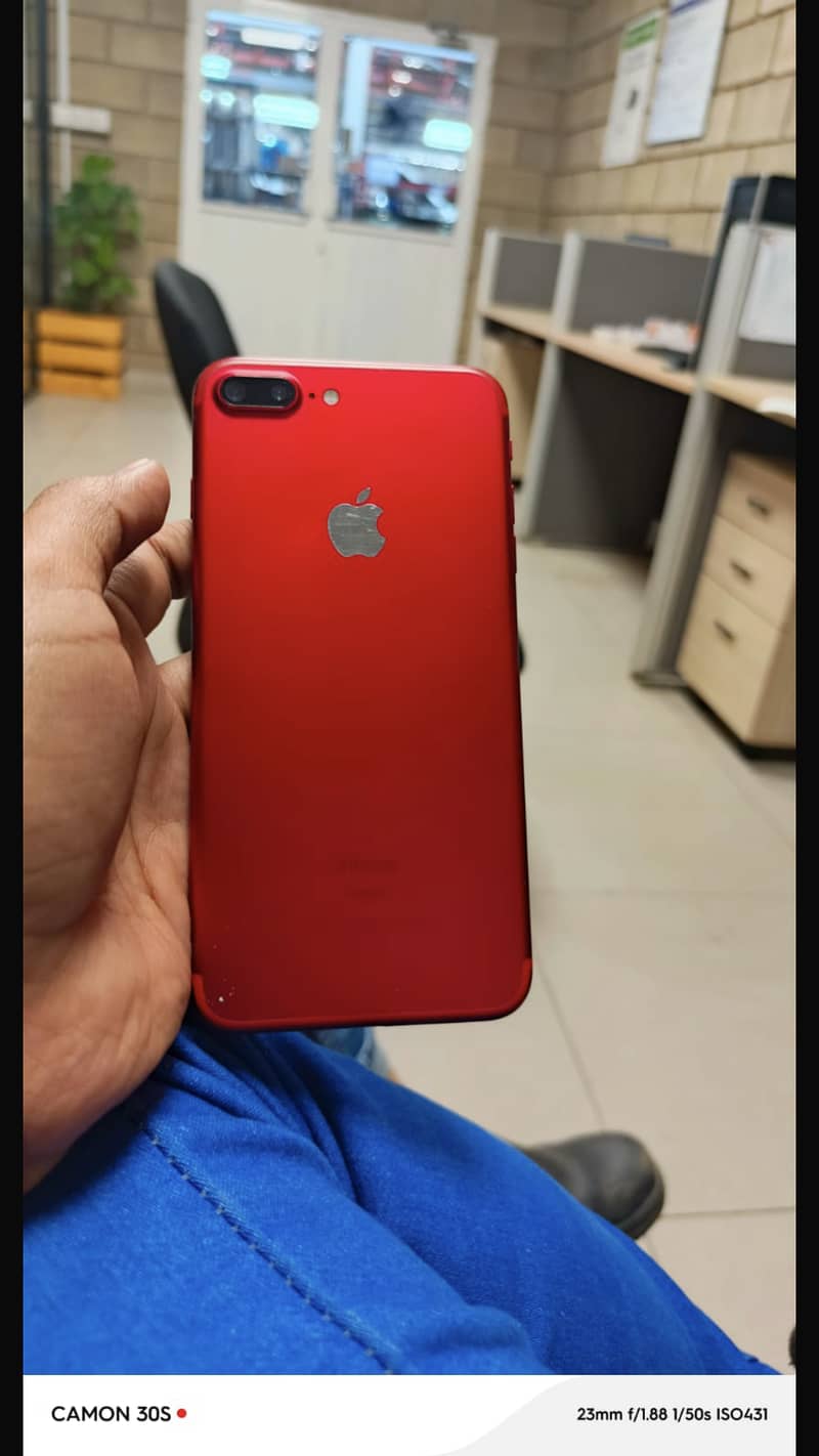 Apple iPhone 7 Plus 2