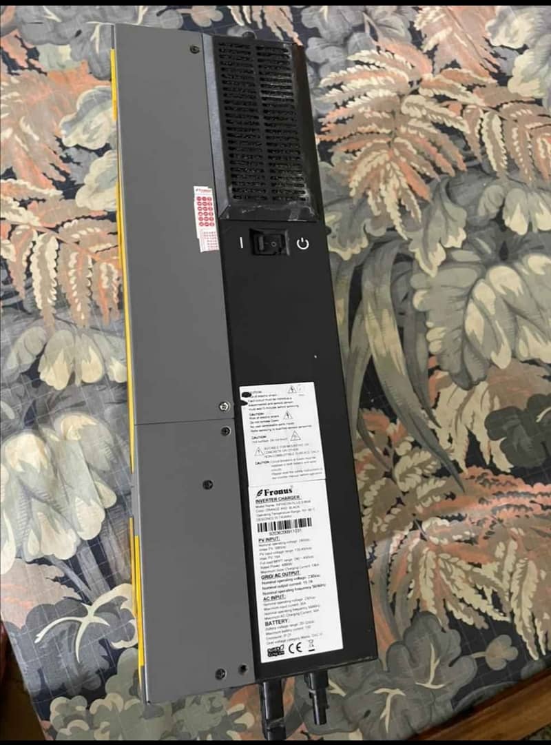 Fronus 3.5 KV inverter 4