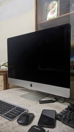 Imac Late 5k 27 inch Itel core i5 6th generation