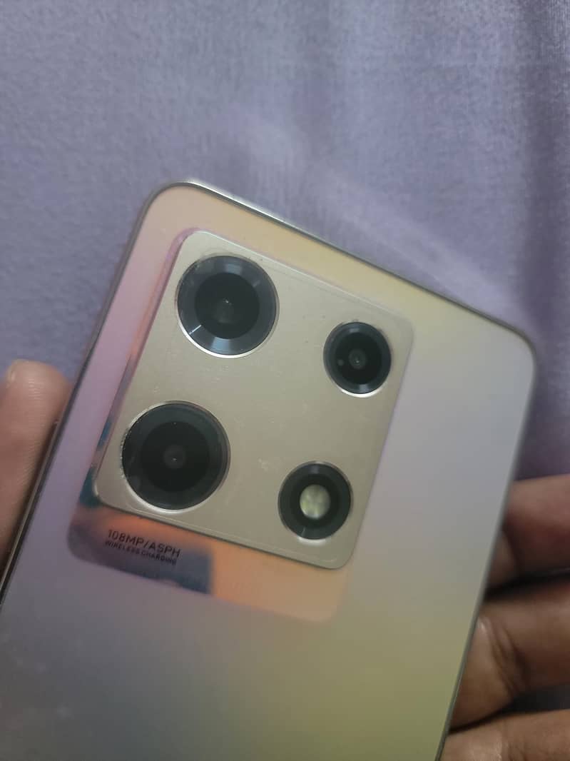 Infinix Note 30 Pro 16/256 Scratchless phone 10/10 with all accesories 3