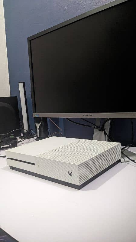 Xbox one s 500GB 0