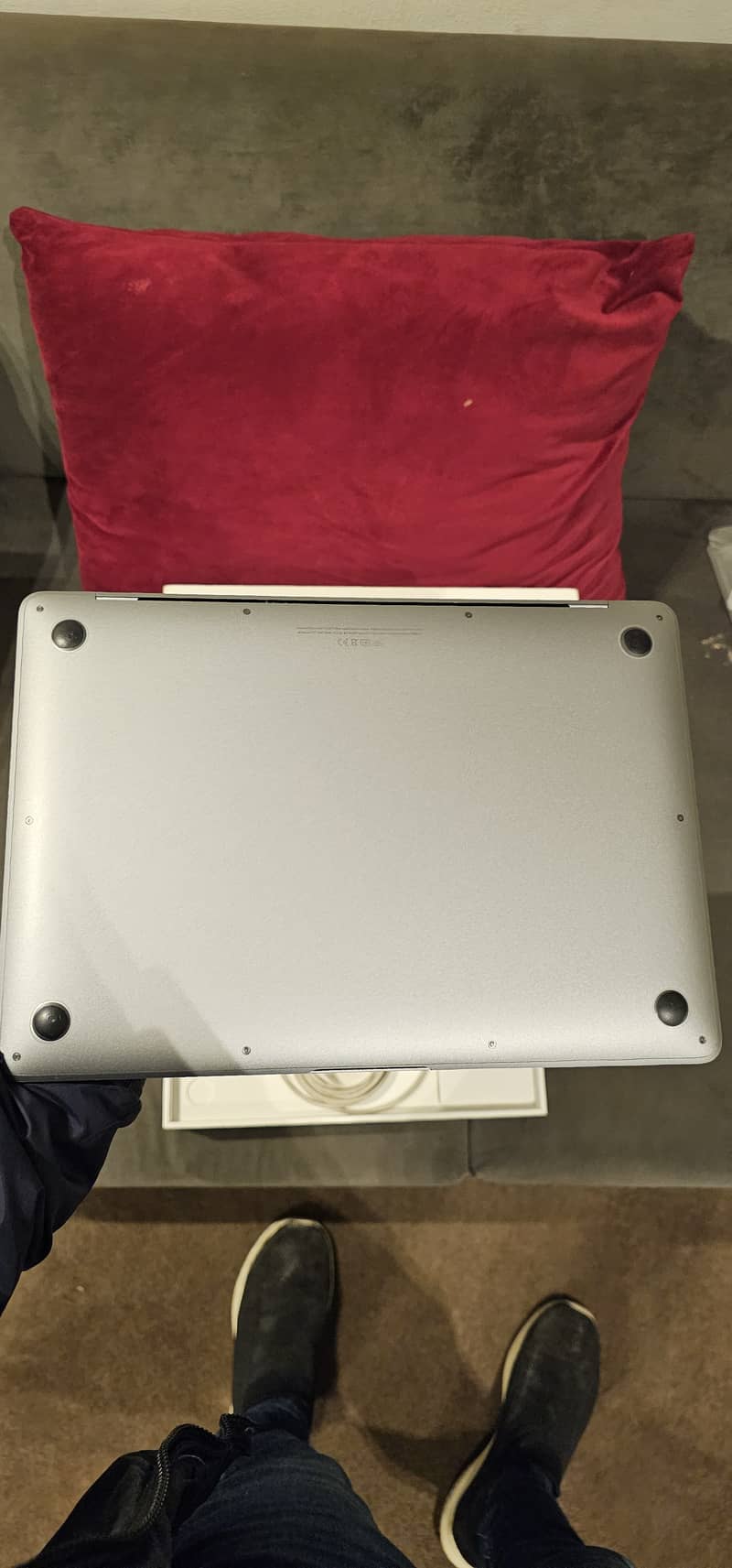 MacBook Air M1 / 8GB 256GB / 13” 4