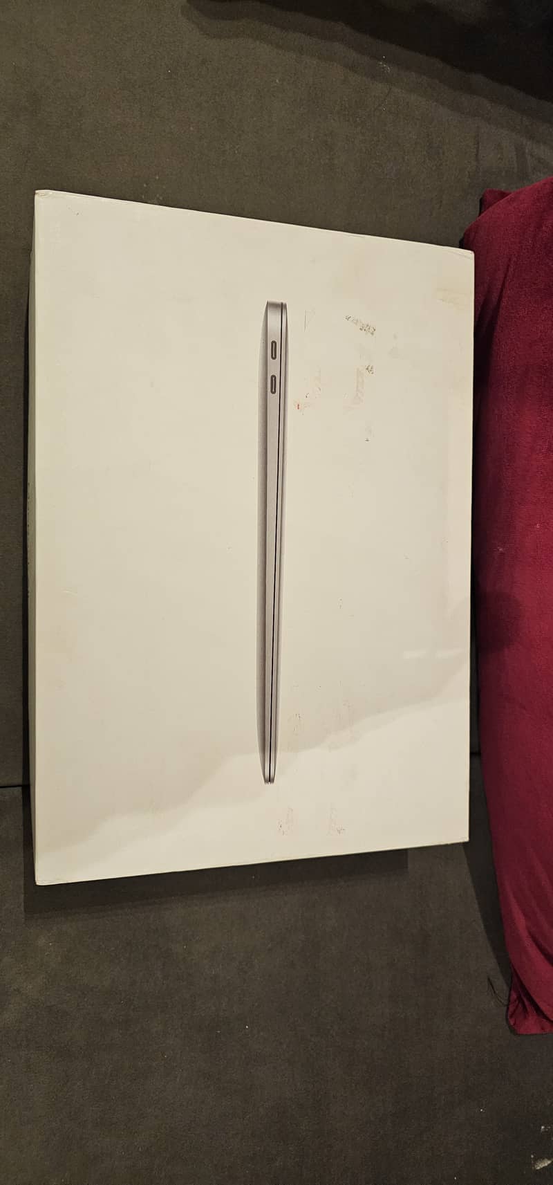 MacBook Air M1 / 8GB 256GB / 13” 6