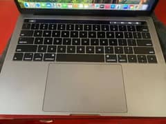 Macbook pro 2019 touch bar retina