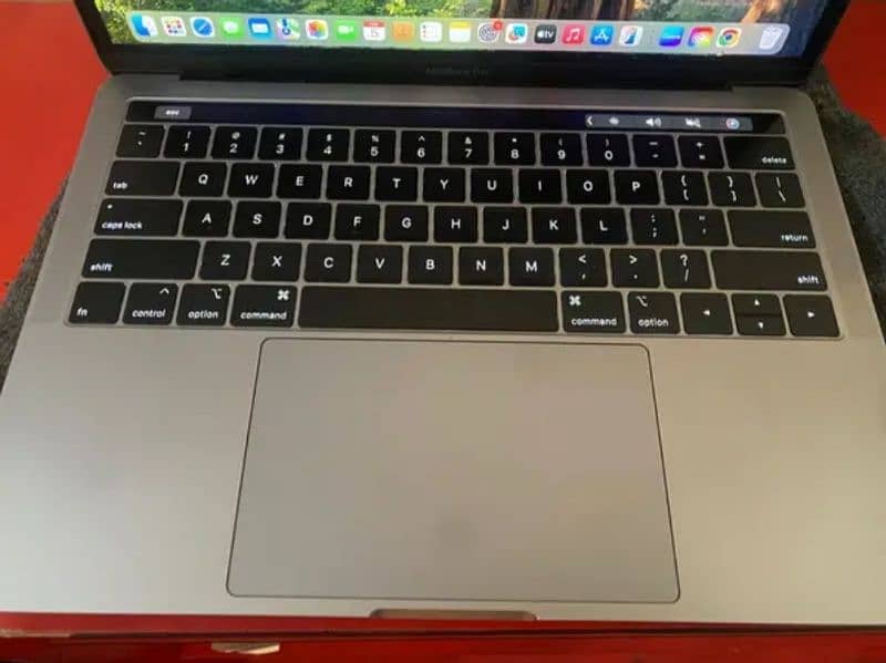 Macbook pro 2019 touch bar retina 2