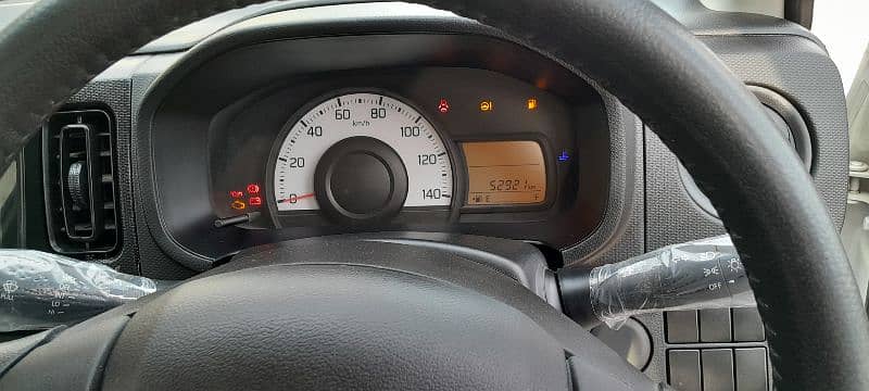 Suzuki Alto vxr  2021 almost original price is fixed. 9