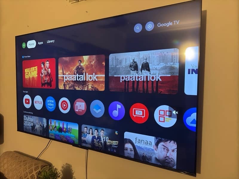 TCL 65 inch 4k android LED with voice remote 10/10 condition 2