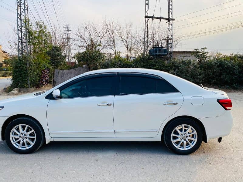 Toyota Premio 2017 2