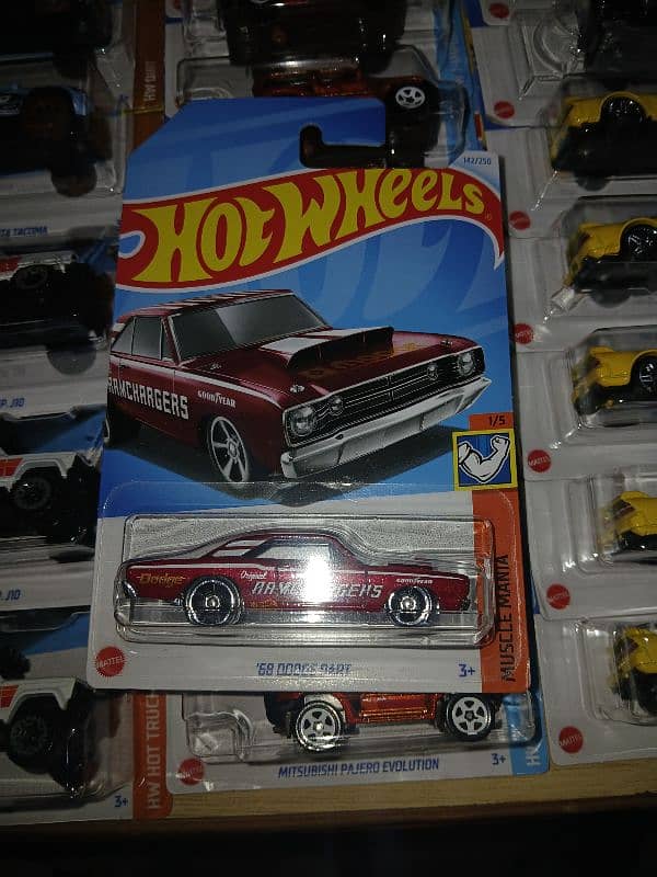 Hot Wheels 1:64 Collectables 16