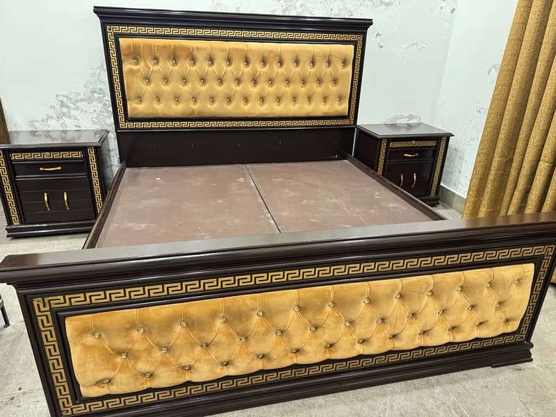 Versace style bed is up for sale 2