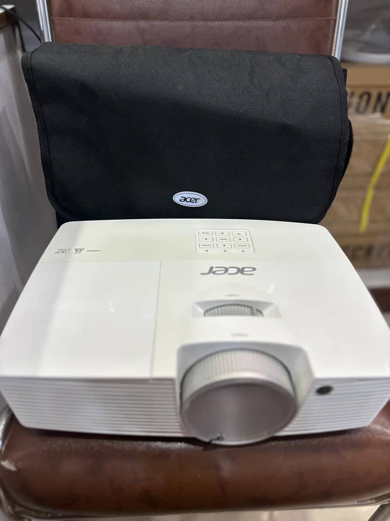 Projector Acer X123PH (Slighlty Used) 3