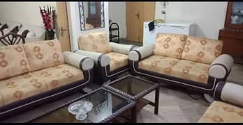 Premium 9-Seater Sofa for Sale in Lahore – Excellent Condition