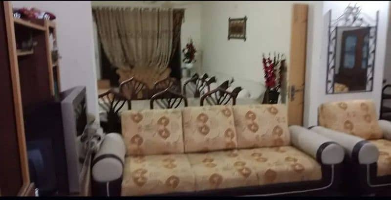 Premium 9-Seater Sofa for Sale in Lahore – Excellent Condition 2