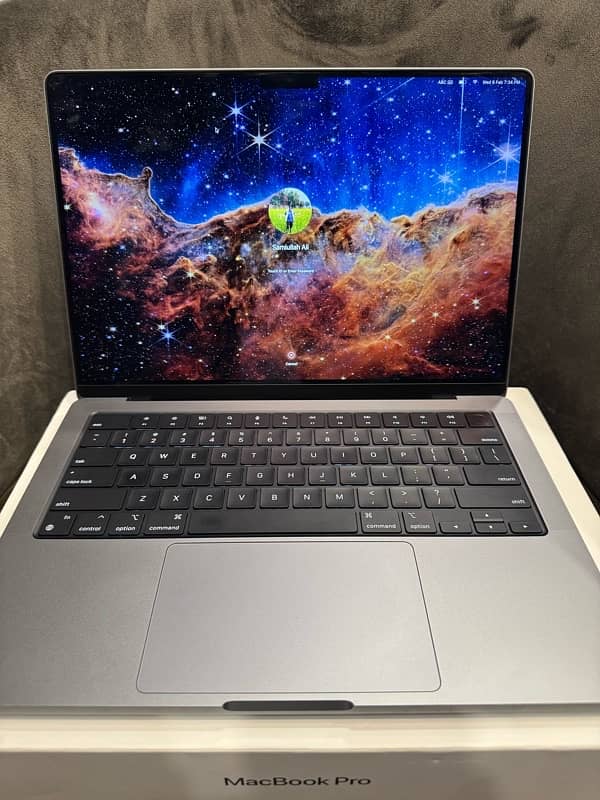 Macbook Pro M1 pro 14 inch MKGP3LL/A 2