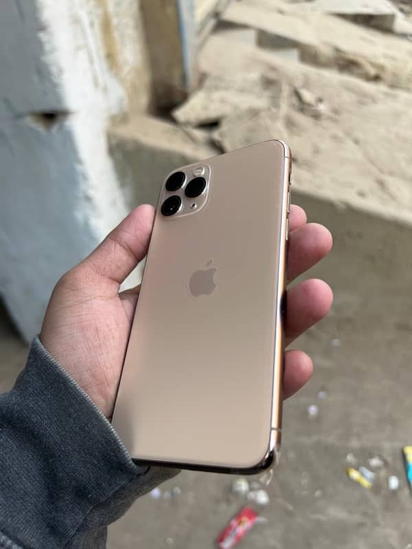 Iphone 11pro 4