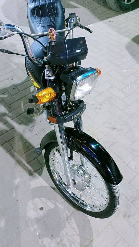 Honda CD-70 Euro2 2020 model Karachi num 1st owner Genuine condition 12