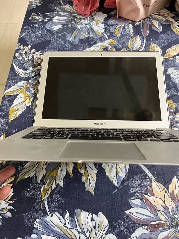 Apple Macbook Air 2015 7