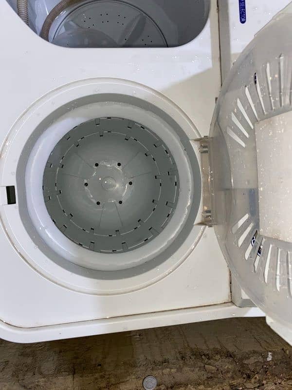 Haier washing machine (washer and dryer) 5