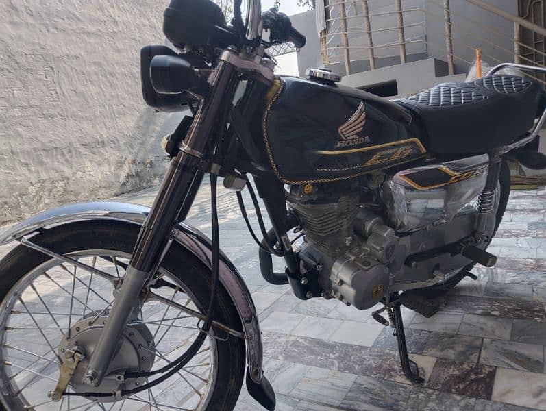 Honda CG 125 Special Edition Urgent Sale 4