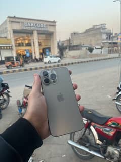 iPhone 15Pro Max 256Gb jv