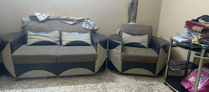 4 seater sofa for sell urgent 1