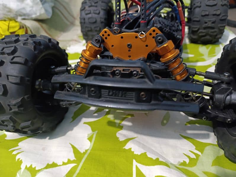 Rc car Dhk maximus 1/8 monster truck not hpi traxxas 5