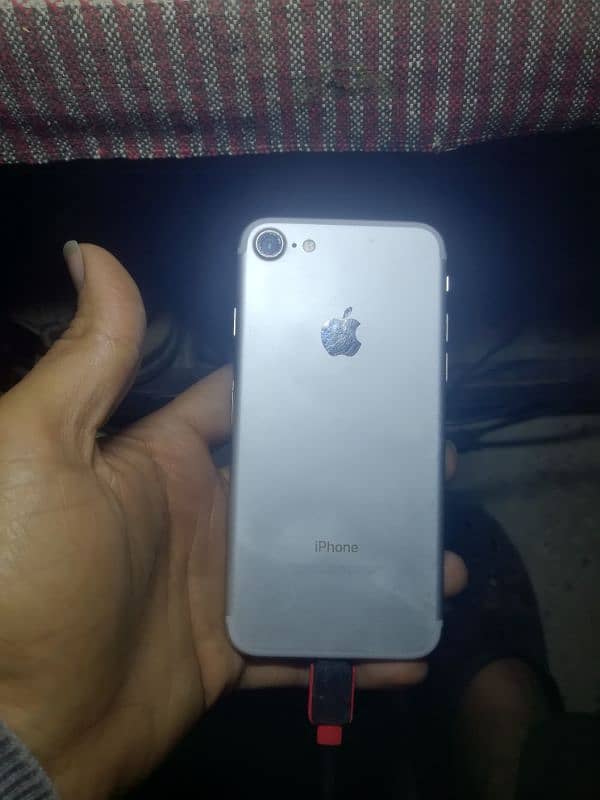 I phone 7 pta 128 3