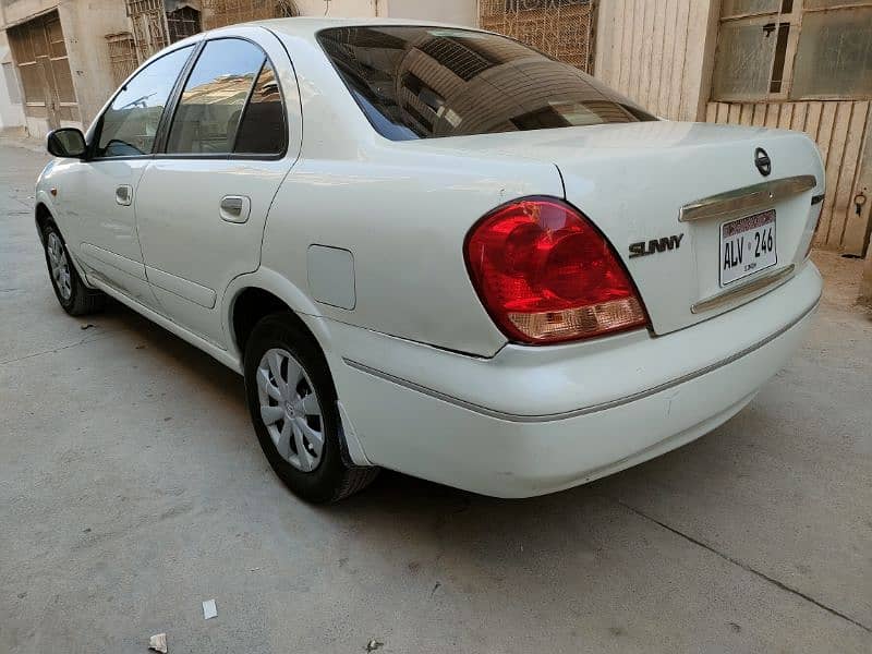 Nissan Sunny 2006 4