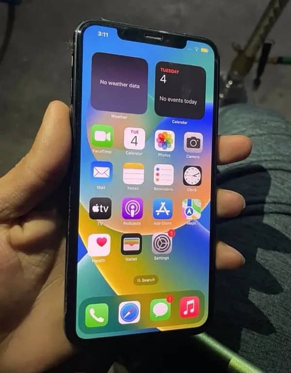 iphone XS Max / 256gb / Factory unlock / contact 0.3. 2.0. 0.4. 9.6. 5.2. 1 0