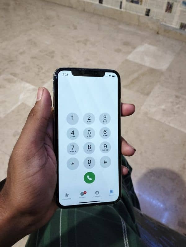 Iphone X 64gb nonpta factory unlock 10/9 condition Dubai import 3