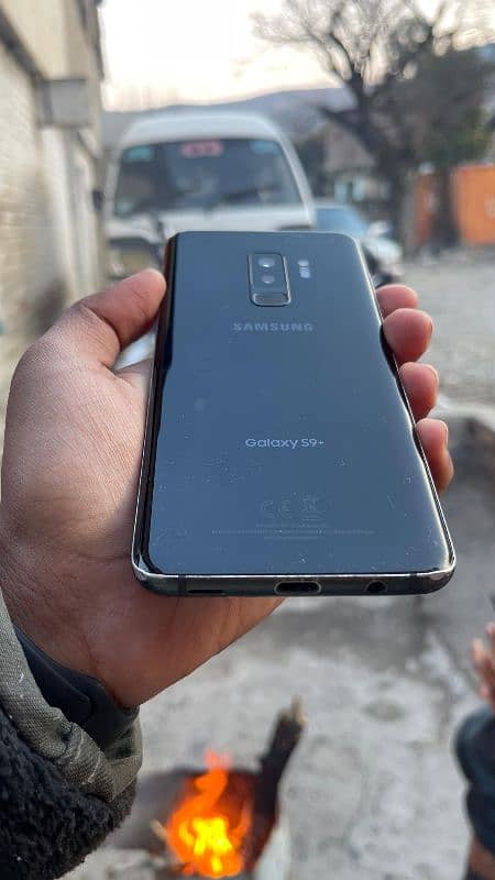 Samsung Galaxy S9 plus 2