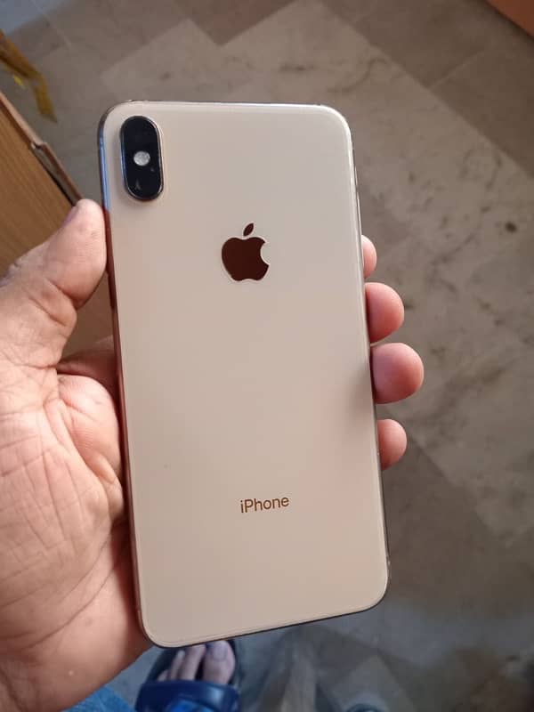 iphone xs max  pta aproved with box 2