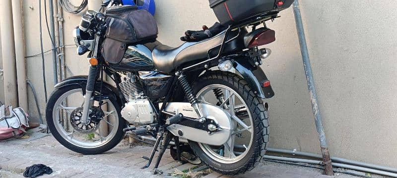 Suzuki GS 150 SE 2022 6