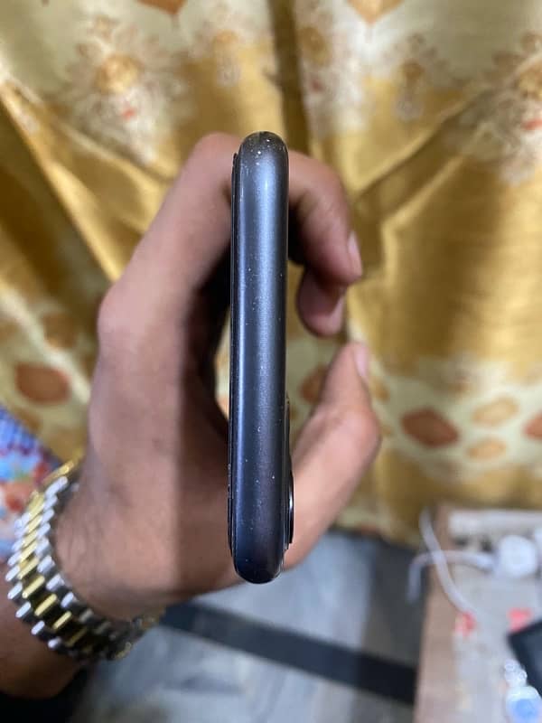 IPhone 11, PTA Approved 2