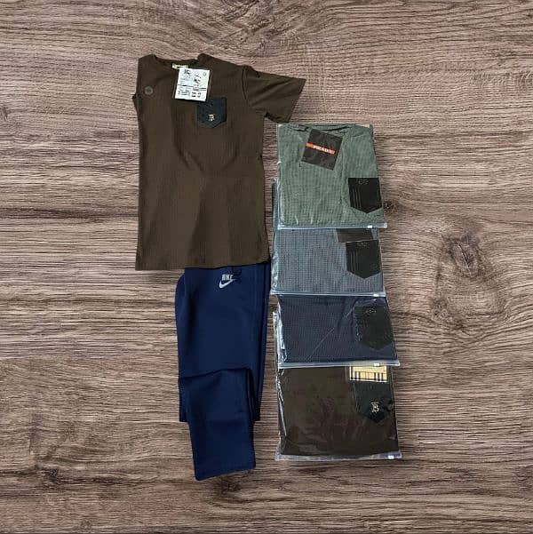 Men prada & burburry t-shirts & trousers 4