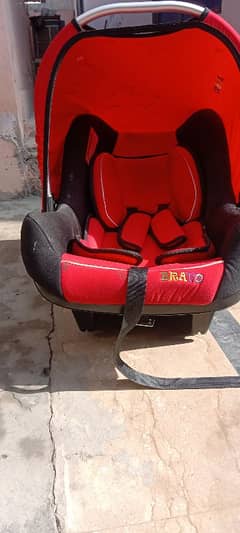 Baby Carry Cot / Car Seat