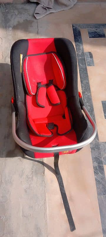 Baby Carry Cot / Car Seat 4