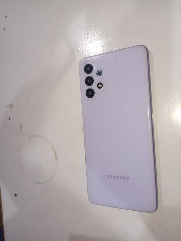 Samsung Galaxy A32 0