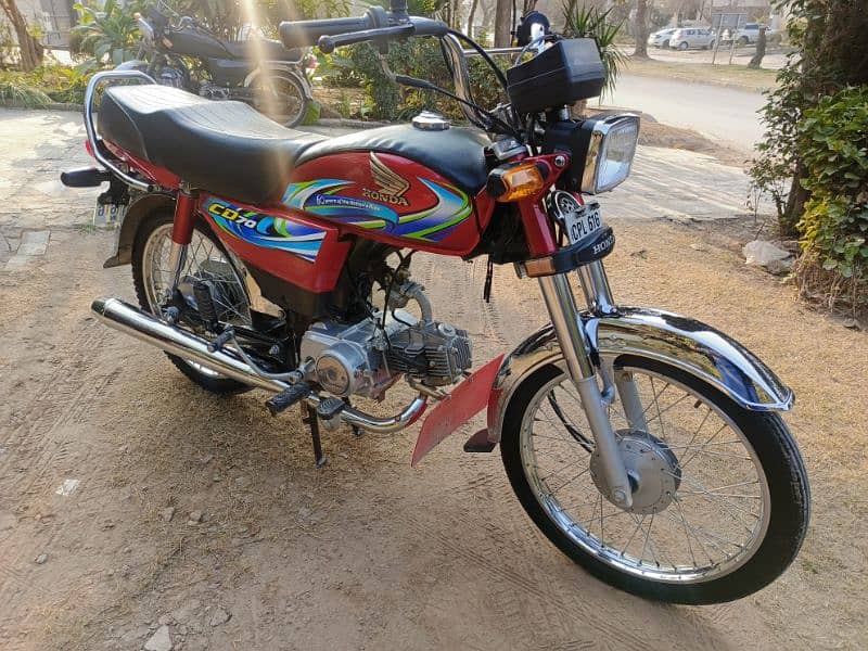 Honda-70 10/10 Newbike 1