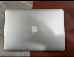 Apple MacBook pro i5 2014 brand new very less used Howa hai 8/256