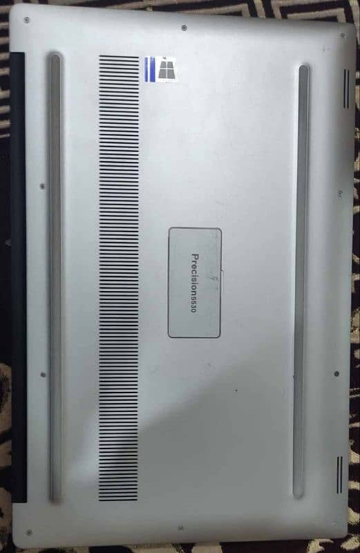 Dell precision 5530, corei7/8th gen, 32/512, 4GB nvidia graph, Touch4k 1