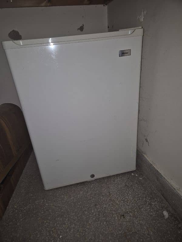 haier bedroom fridge 0