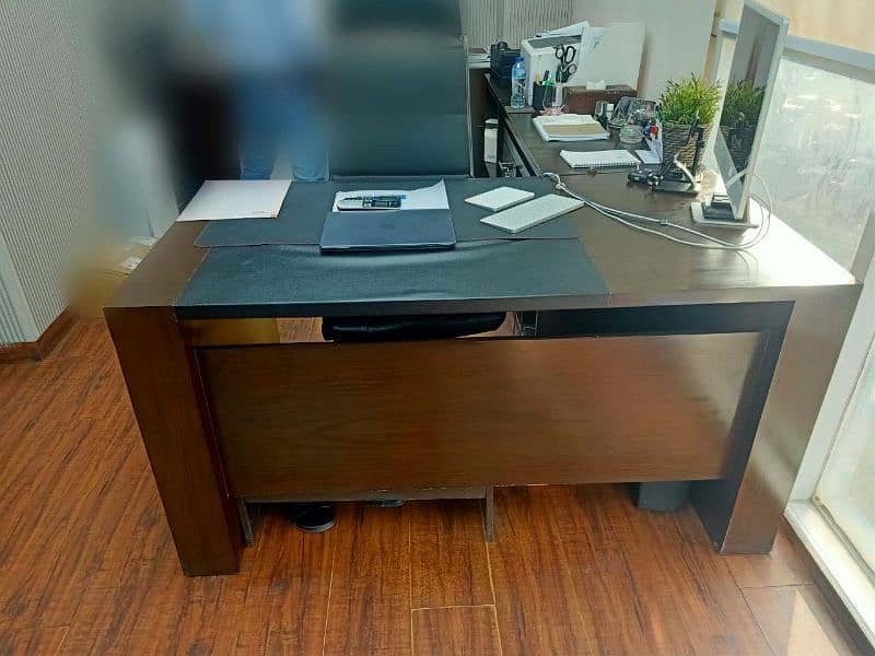 Ececutive Table with Credenza and Cabinets 0