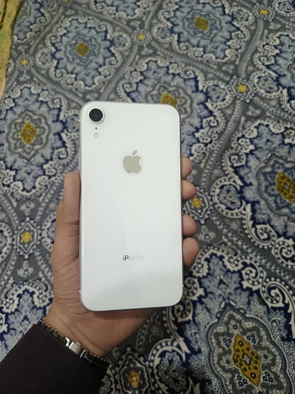 iPhone XR 10/10 Geniune condition 0