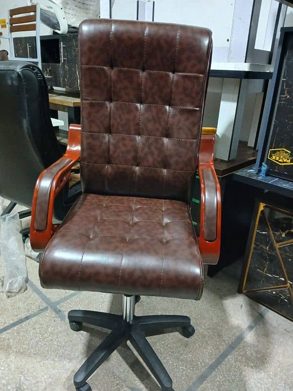 Office luxury, executive revolving chair available h. 5