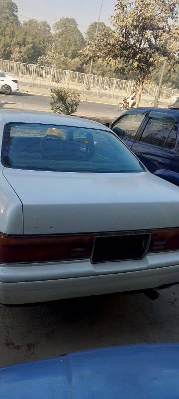 toyota crown luxury car urgent salle 1