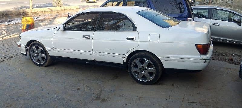 toyota crown luxury car urgent salle 2